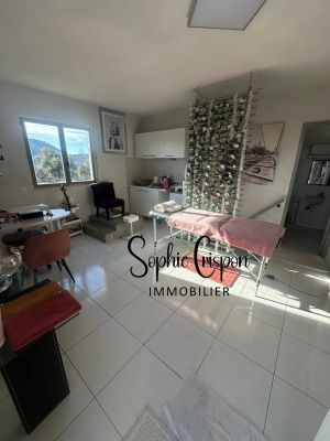 Les Adrets-de-l'Estérel 83600 – Ensemble immobilier