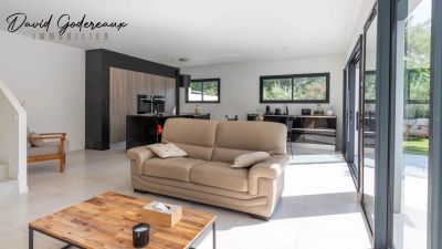 Vente Villa Saint-Raphaël - Réf. 11561  - Mandataire immobilier David Godereaux - image 2