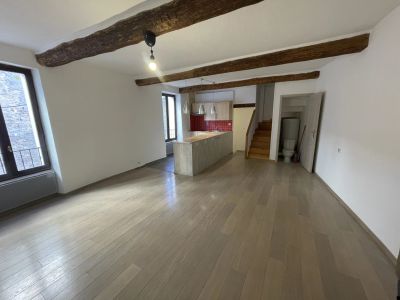 Lorgues 83510 – Immeuble