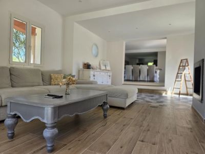 Vente Villa Lorgues - Réf. 10887  - Mandataire immobilier Stéphanie Van De Kadsye - image 4