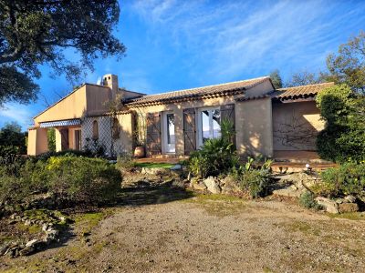 Vente Villa Grimaud - Réf. 11748  - Mandataire immobilier Stéphanie Van De Kadsye - image 2
