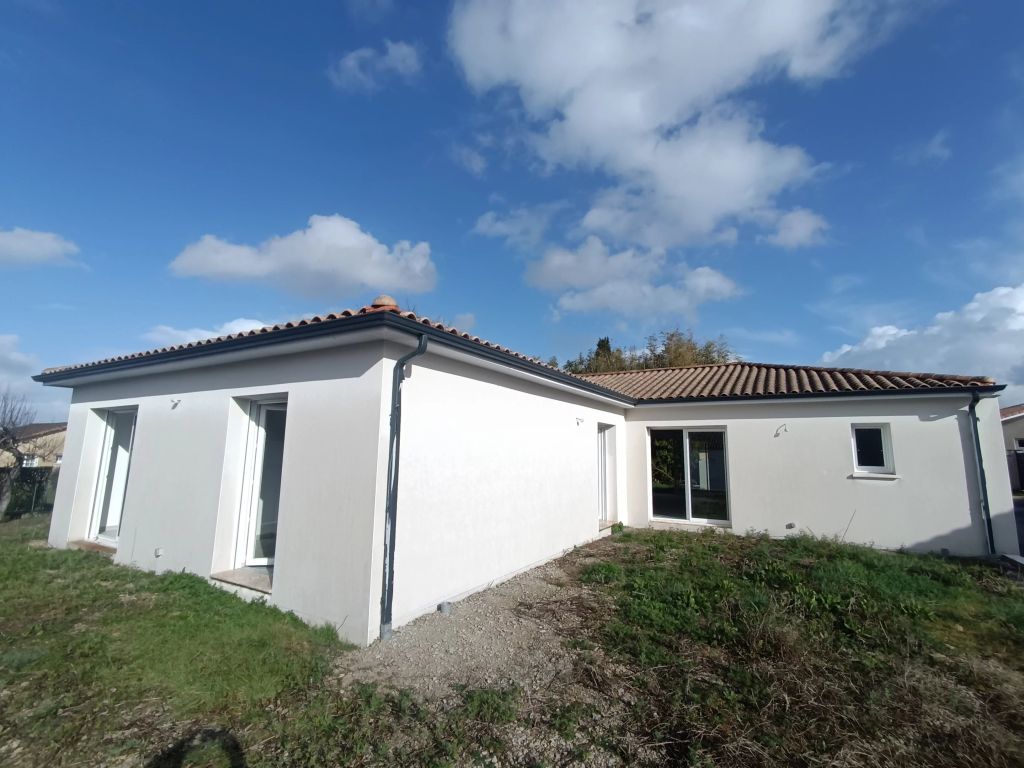 Vente Vente Maison Ruelle-sur-Touvre - Réf. 12227  - Mandataire immobilier Amaury Schuster - image 1