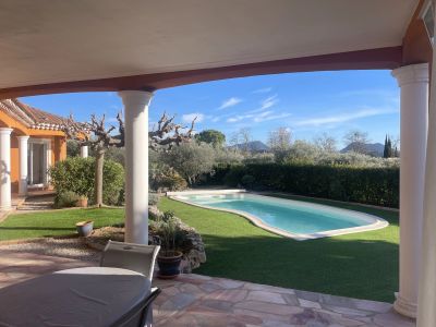 Tavernes 83670 – Villa