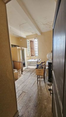 Condom 32100 – Immeuble