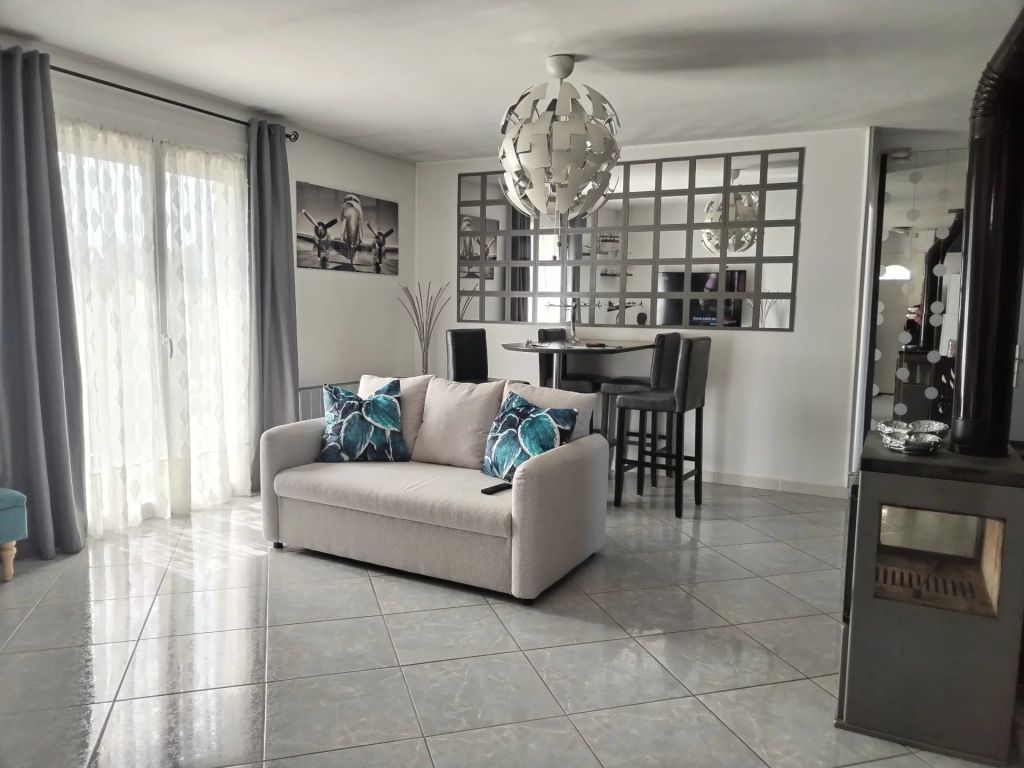 Vente Vente Maison Dordives - Réf. 11902  - Mandataire immobilier Marie Butet - image 1