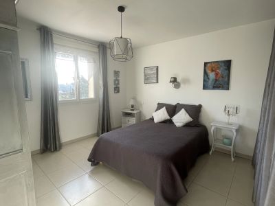 Tavernes 83670 – Villa