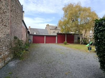 Vassy 14410 – Local commercial