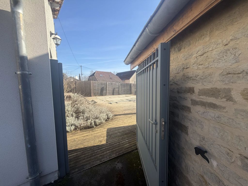 Maison de village 174 m²