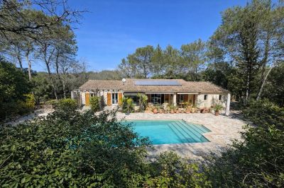 Les Arcs 83460 – Maison