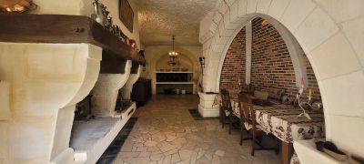 La Chartre-sur-le-Loir 72340 – Manoir