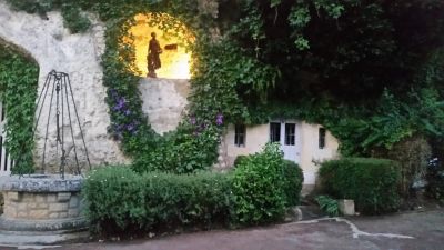 La Chartre-sur-le-Loir 72340 – Manoir