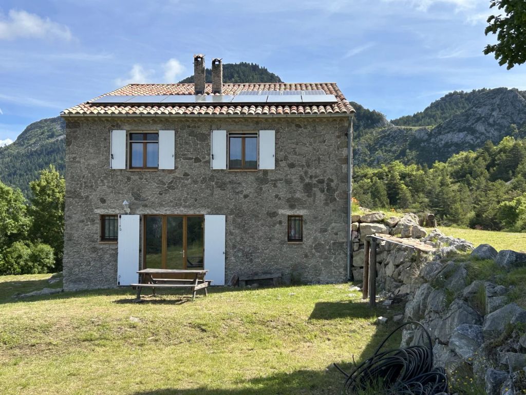 Maison 195.58 m²