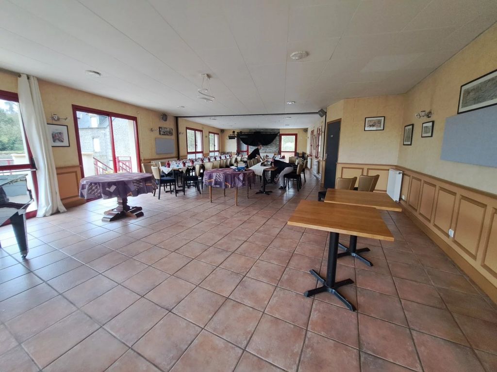 Local et fonds de commerce 170 m²