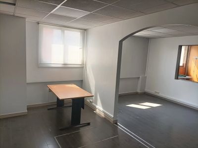 Ivry-sur-Seine 94200 – Bureau