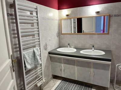 Le Faouët 56320 – Local et fonds de commerce