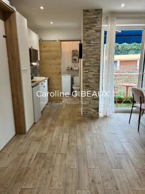 Vente Studio Saint-Raphaël - Réf. 12210  - Mandataire immobilier Caroline Gibeaux - image 2