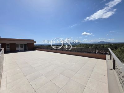 Vente Appartement Fréjus - Réf. 12169  - Mandataire immobilier Stéphanie Van De Kadsye - image 2