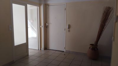 Aubagne 13400 – Local commercial