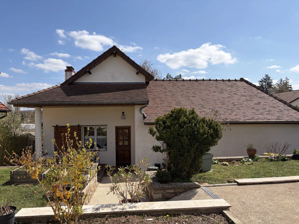 Maison de village 260 m²