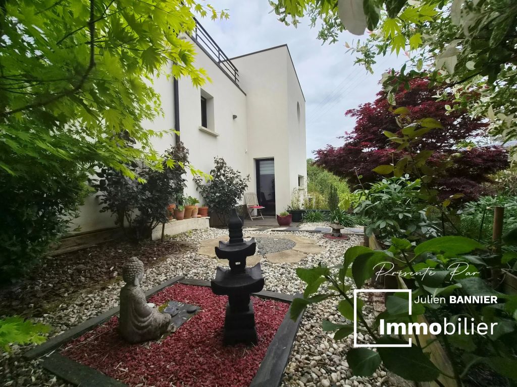 Maison 268 m²