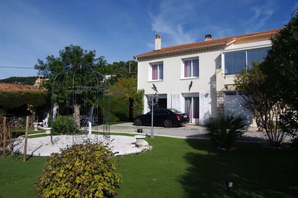 Maison 182 m²