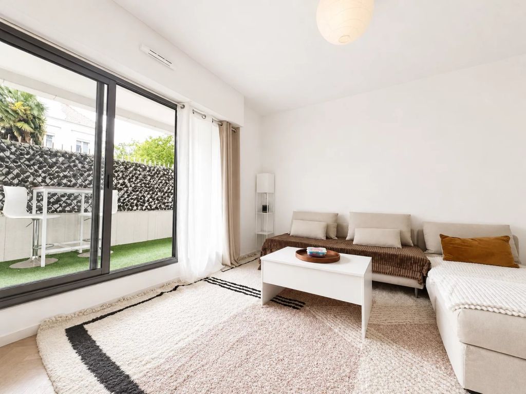 Vente Vente Appartement Joinville-le-Pont - Réf. 12671  - Mandataire immobilier Corinne Makoua - image 1