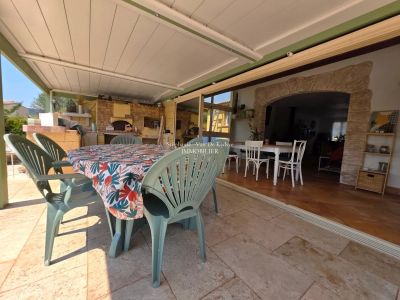 Vente Villa Le Luc - Réf. 12484A  - Mandataire immobilier Stéphanie Van De Kadsye - image 2