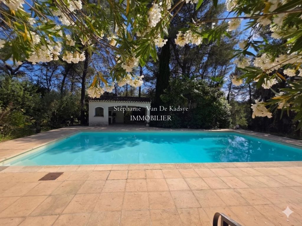 Propriété 183 m²