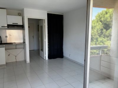 Vente Studio Fréjus - Réf. 12856  - Mandataire immobilier Caroline Gibeaux - image 2