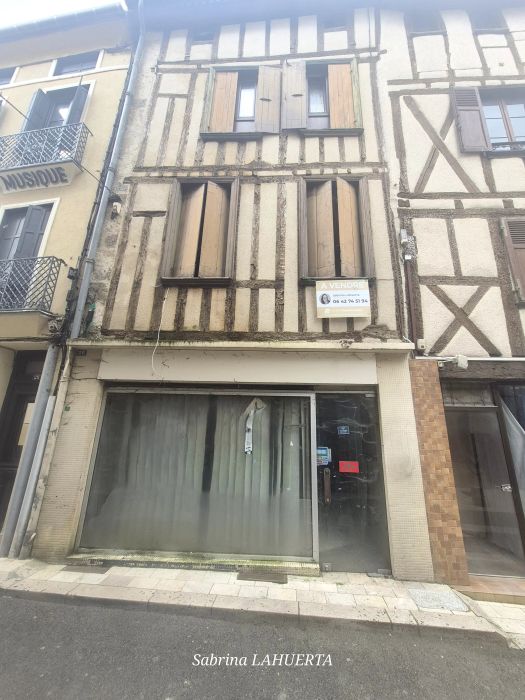 Nérac 47600 – Immeuble