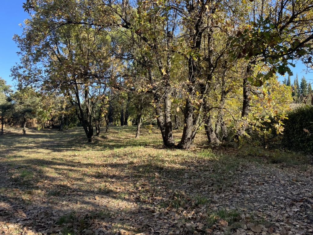 Terrain constructible 2150 m²