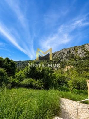 Ensemble immobilier 185 m²