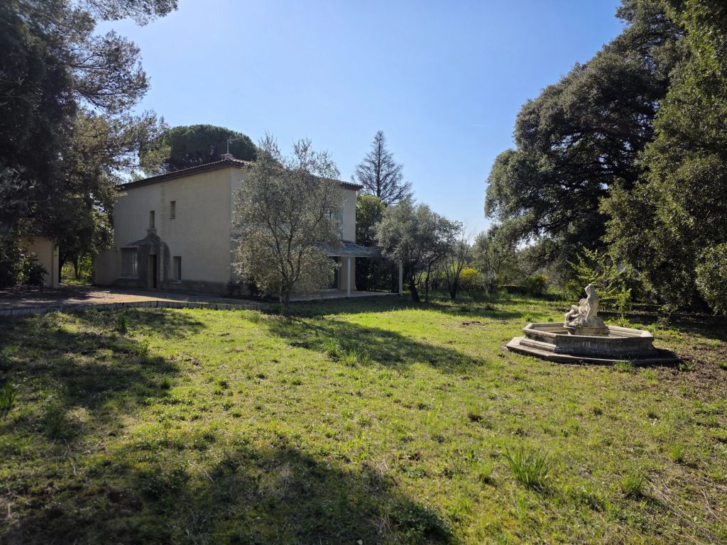 Propriété 209 m²