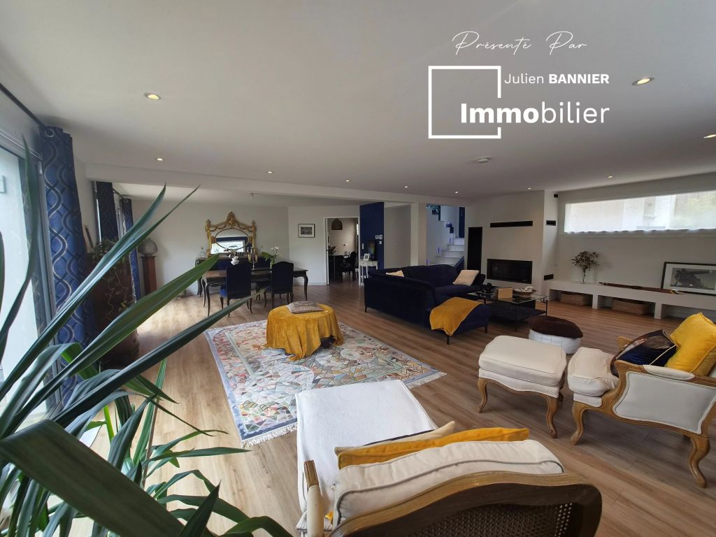 Maison 268 m²