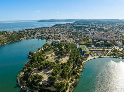 Istres 13800 – Immeuble