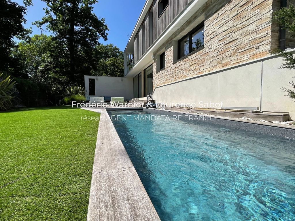 Maison 202.51 m²