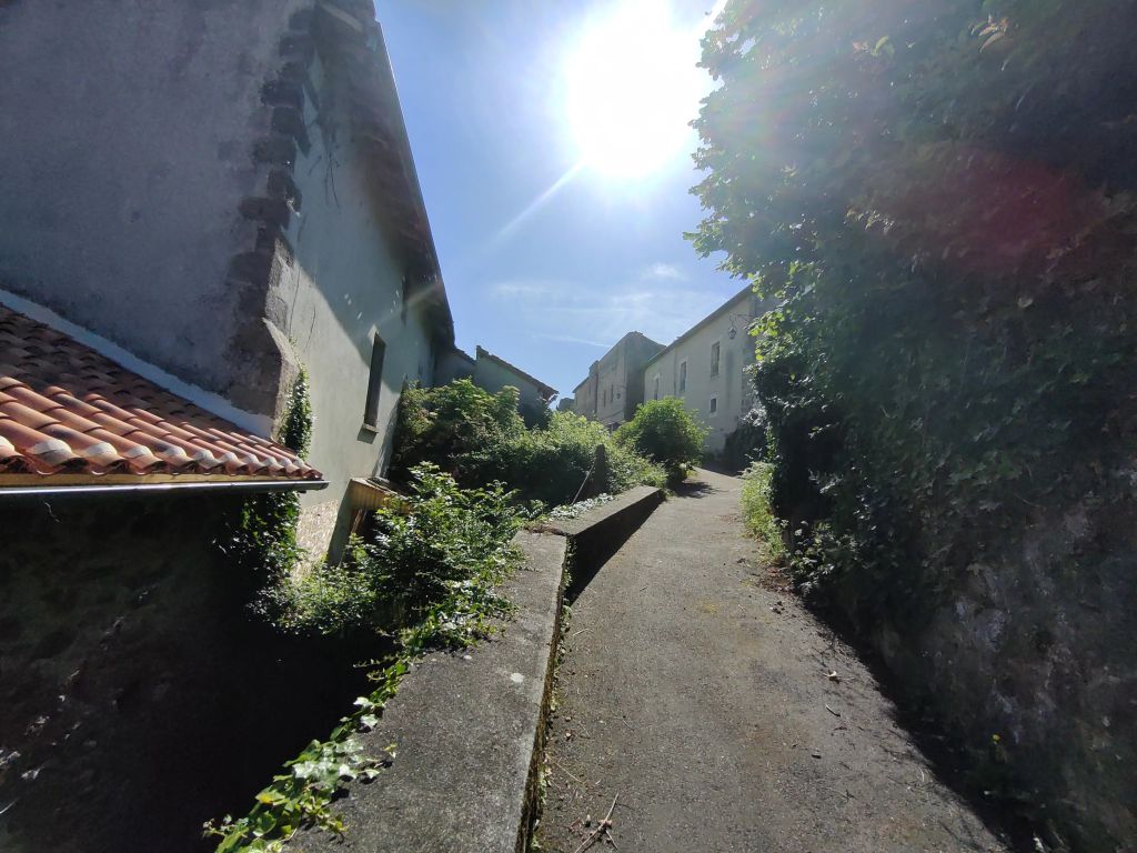 Maison de village 150 m²