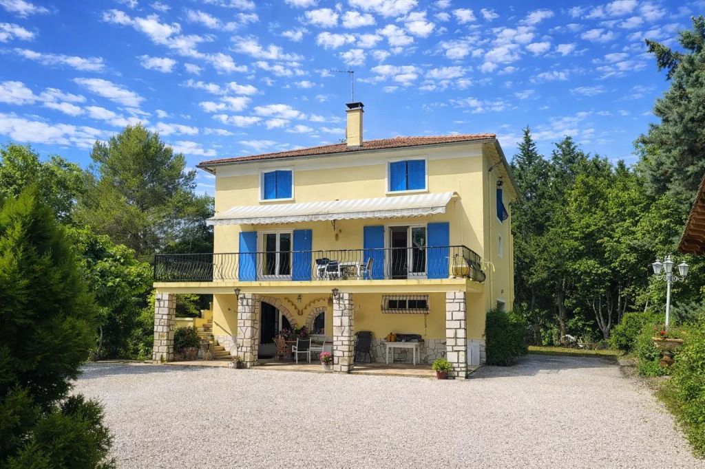 Maison 237 m²