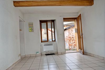 Cuinzier 42460 – Immeuble