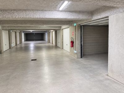 Vente Garage Auray - Réf. 13225  - Mandataire immobilier Pierre-Yves Le Garrec - image 2