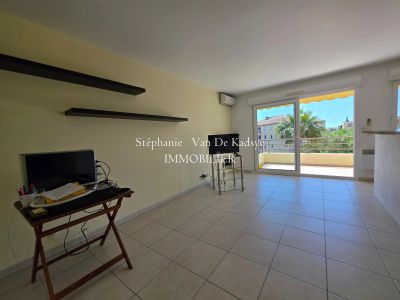 Vente Appartement Fréjus - Réf. 12976   - Mandataire immobilier Stéphanie Van De Kadsye - image 5