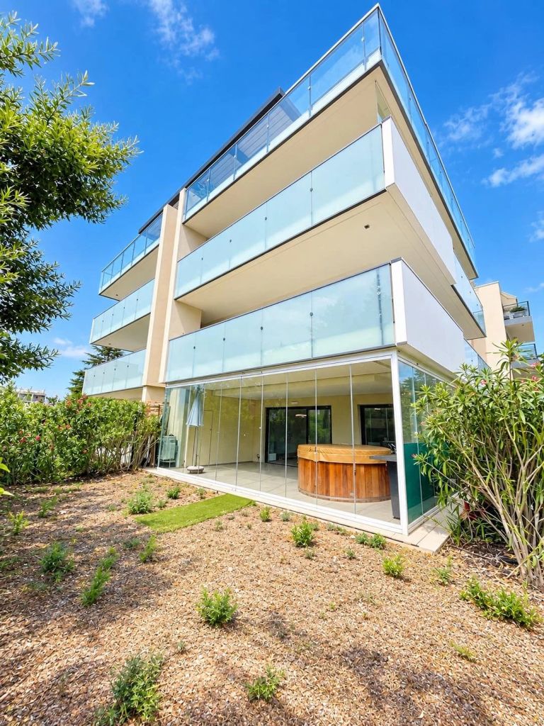 Appartement 3 pièces 74 m² · à Saint Raphael · 73,6 m² · 495 000 €