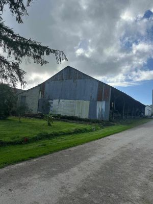 Hangar 325 m²