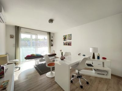 Nîmes 30900 – Local commercial