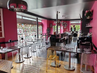 Local et fonds de commerce 137 m²