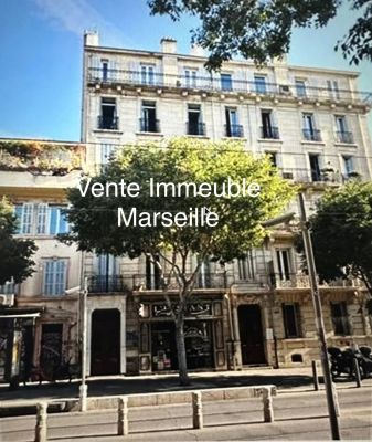 Immeuble 706.11 m²