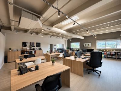 Local commercial 1251 m²