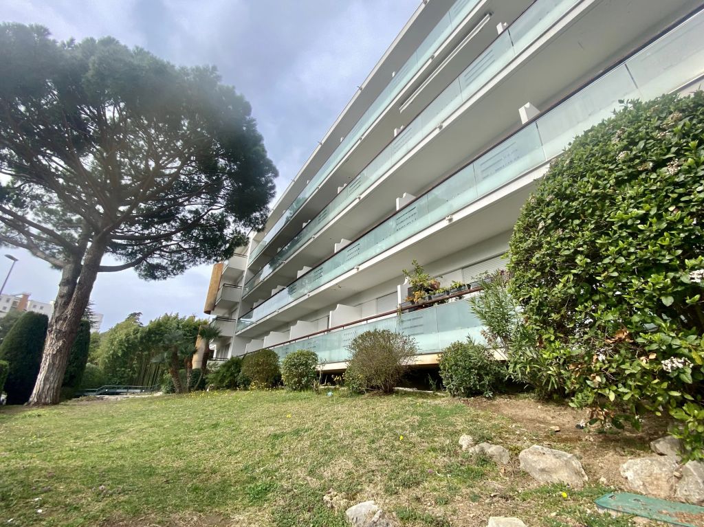 Appartement 1 pièce 28 m² · à Cannes · 28 m² · 159 000 €
