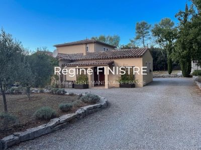Les Arcs 83460 – Villa
