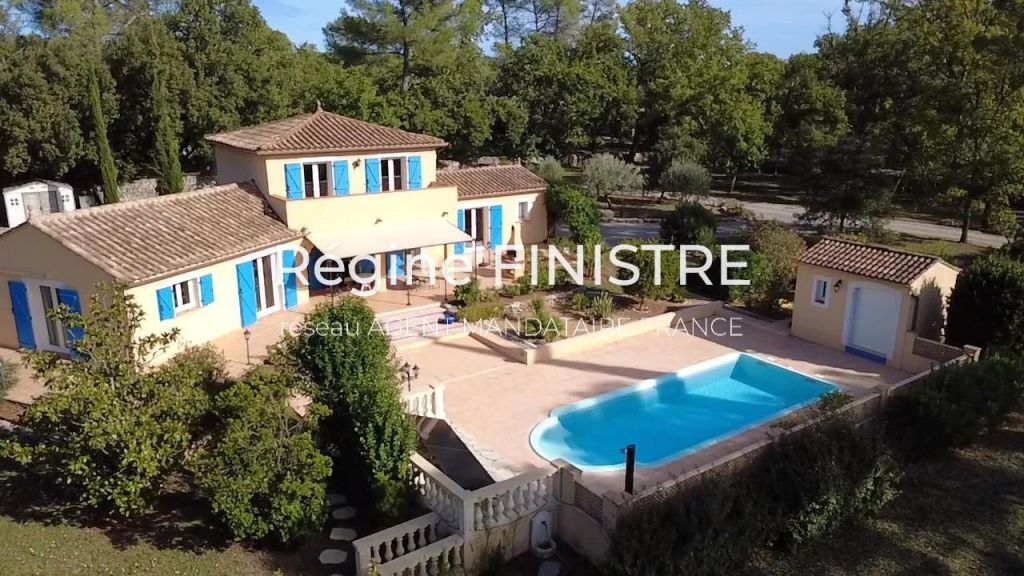 Villa 179.7 m²